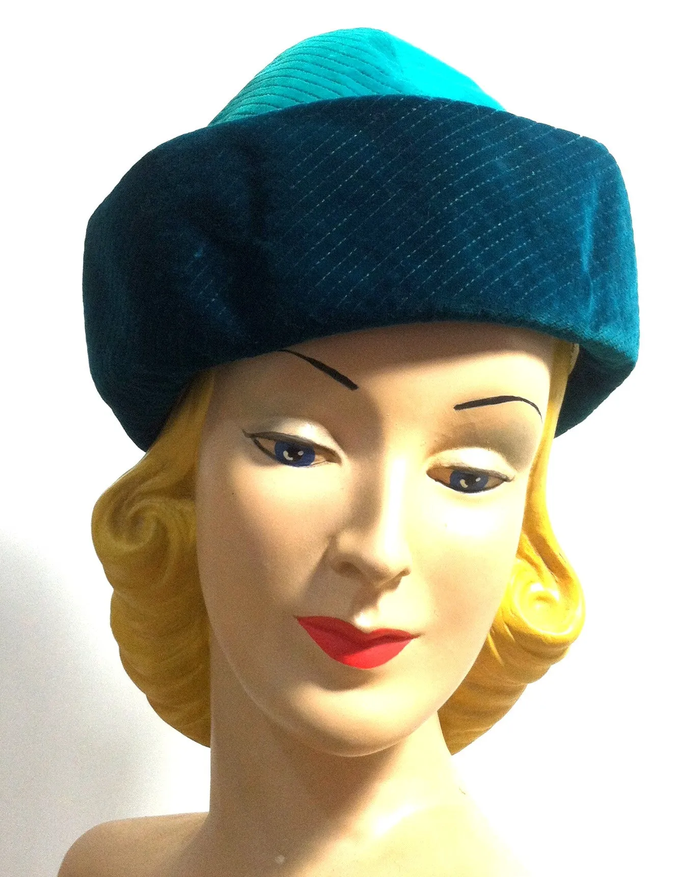 Teal and Turquoise Velvet Sculpted Velvet Hat circa 1960s